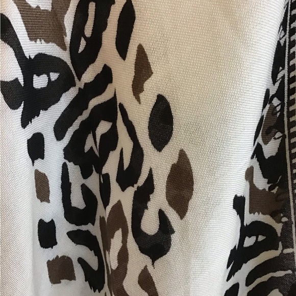 Steve Madden Black/White Damask Topper (NWT) (Size: OSFM) - Picture 6 of 12